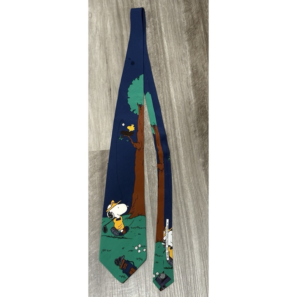 Vintage Joe Golfer Snoopy Woodstock Peanuts Silk GREEN neck tie Golfing MADE USA
